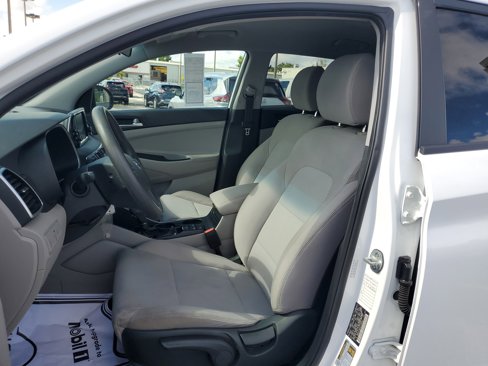 Used 2020 Hyundai Tucson SE image 12