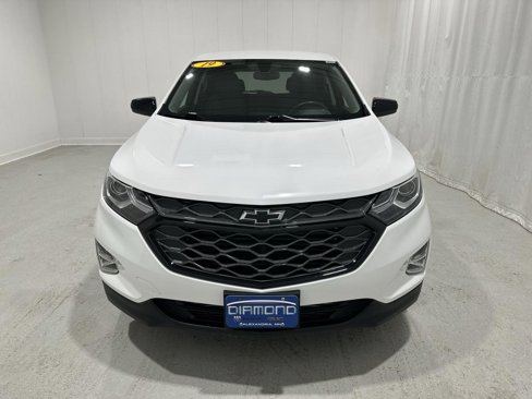 Used 2019 Chevrolet Equinox LT image 3