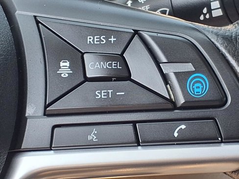 Used 2020 Nissan Rogue Sport SL w/ Premium Package image 22