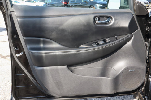 Used 2017 Nissan Leaf SL w/ Premium Package image 13