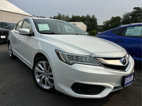 Used 2017 Acura ILX image 2