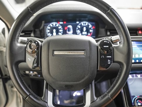 Used 2020 Land Rover Range Rover Evoque SE image 11