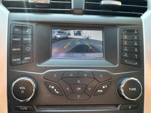 Used 2016 Ford Fusion SE w/ Equipment Group 201A image 16