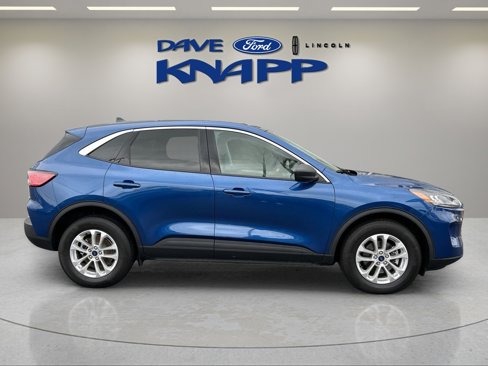 Used 2022 Ford Escape SE w/ Cold Weather Package image 15