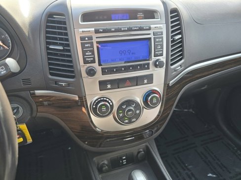 Used 2011 Hyundai Santa Fe SE image 31