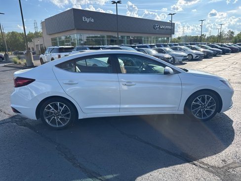 Used 2020 Hyundai Elantra Limited w/ Ultimate Package 03 image 4