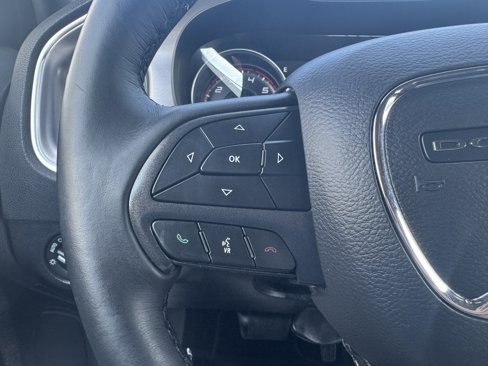 Used 2019 Dodge Charger SXT image 14