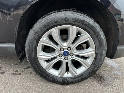 Used 2020 Ford Edge Titanium w/ Equipment Group 301A image 5