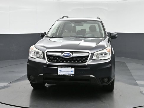 Used 2016 Subaru Forester 2.5i Touring w/ Eyesight & Navigation System image 2