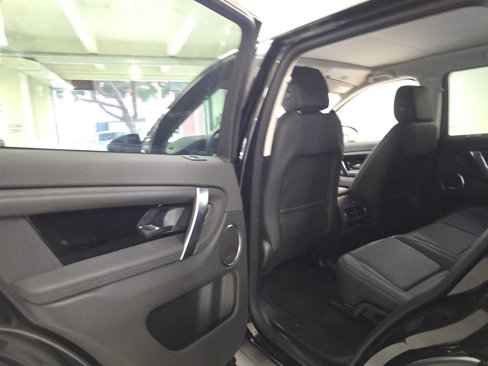 Certified 2025 Land Rover Discovery Sport S image 15
