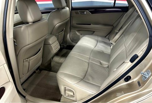 Used 2010 Toyota Avalon image 10