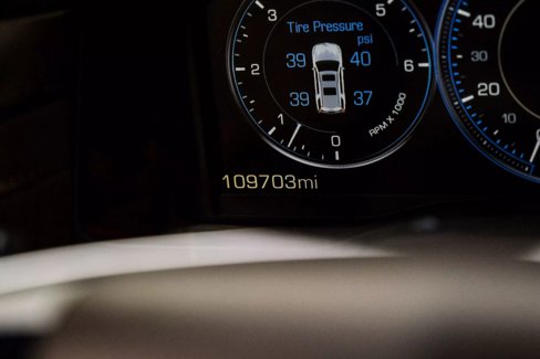 Used 2015 Cadillac Escalade Premium image 12
