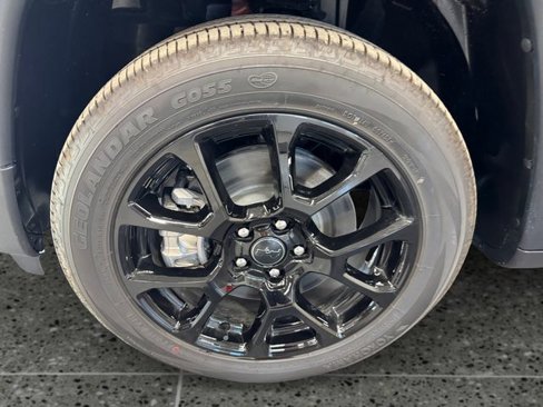 New 2026 Jeep Compass Latitude image 5