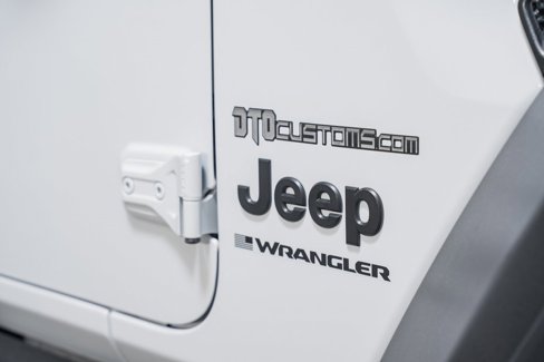Used 2024 Jeep Wrangler Sport image 13