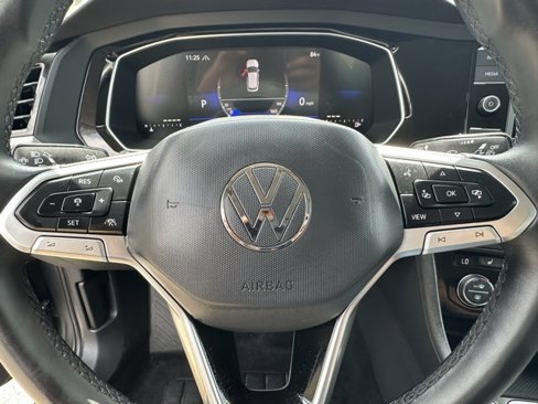 Used 2024 Volkswagen Jetta SE image 20
