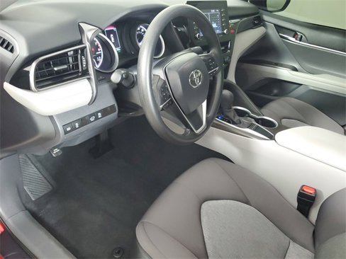 Used 2024 Toyota Camry LE image 19
