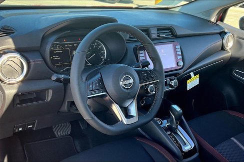 New 2025 Nissan Versa SR w/ Trunk Package image 9