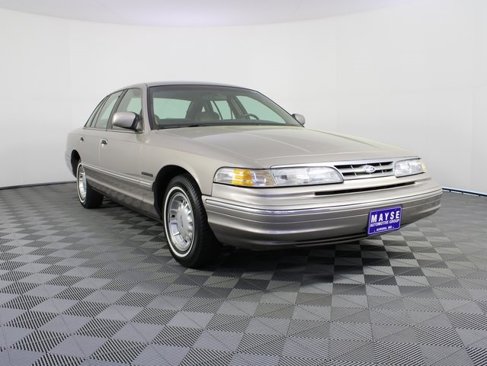 Used 1995 Ford Crown Victoria LX image 23