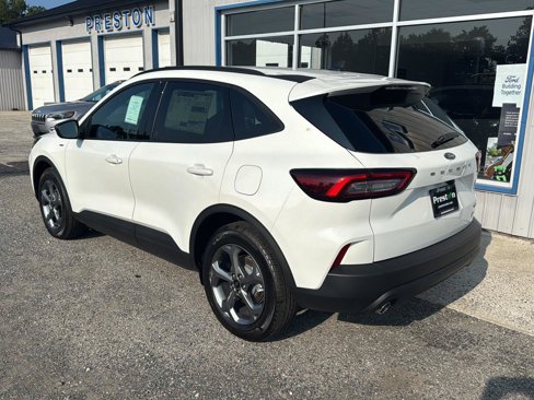 New 2025 Ford Escape ST-Line w/ Equipment Group 301A image 3