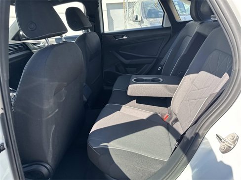 Used 2025 Volkswagen Jetta Sport image 10