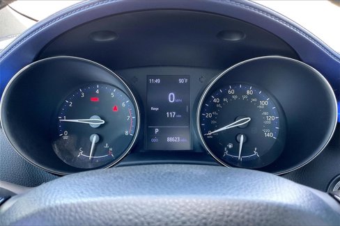 Used 2021 Toyota C-HR XLE image 12