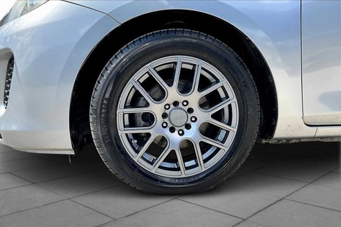 Used 2013 MAZDA MAZDA3 i SV image 10