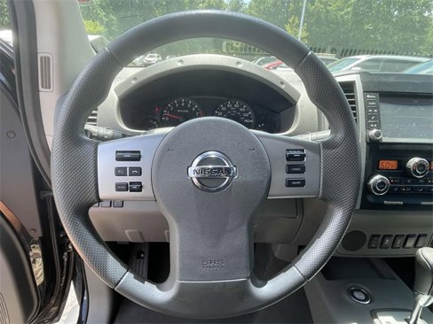 Used 2021 Nissan Frontier SV w/ Midnight Edition Floor Mats image 13