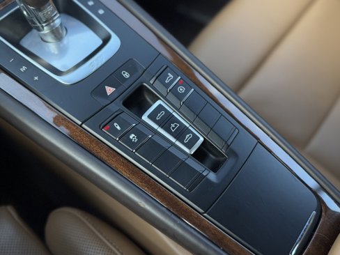 Certified 2018 Porsche 911 Carrera 4S image 24