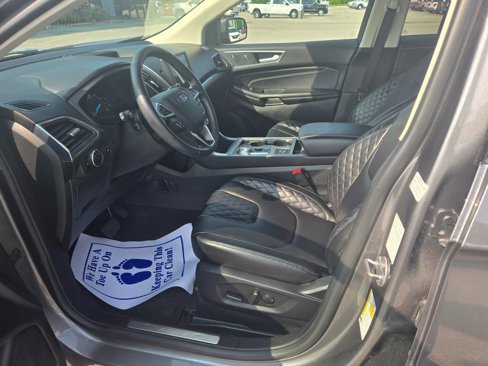 Used 2024 Ford Edge Titanium image 7