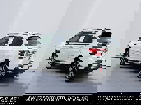 Used 2018 Subaru Outback 3.6R Touring image 5