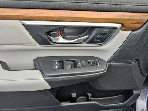 Used 2020 Honda CR-V Touring image 22