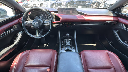 Used 2020 MAZDA MAZDA3 Hatchback w/ Premium Package image 19