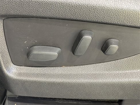 Used 2017 GMC Yukon SLT image 21