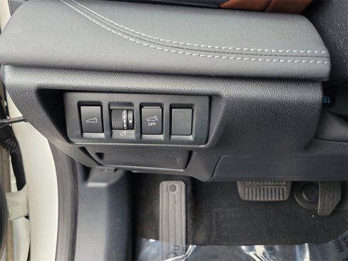 Used 2020 Subaru Outback Touring XT image 33