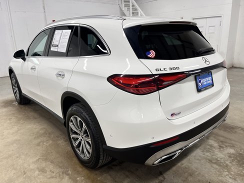 Used 2024 Mercedes-Benz GLC 300 image 5