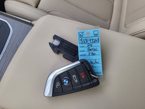 New 2025 BMW 330i Sedan w/ Convenience Package image 27