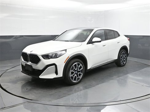 Certified 2025 BMW X2 xDrive28i image 1