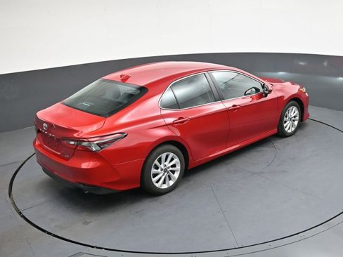Used 2024 Toyota Camry LE image 21
