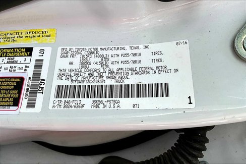 Used 2016 Toyota Tundra SR5 w/ SR5 Upgrade Package image 30