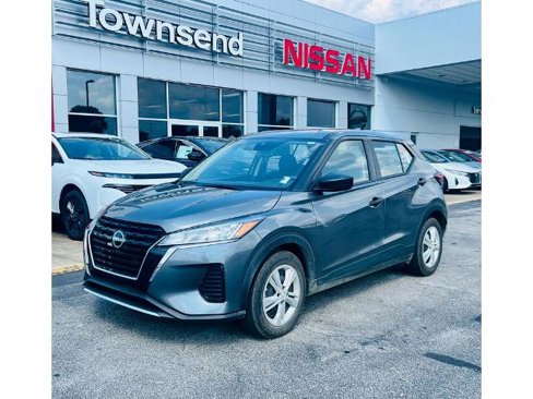 Certified 2024 Nissan Kicks S image 1