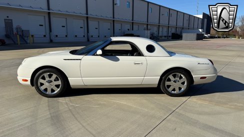 Used 2002 Ford Thunderbird image 4