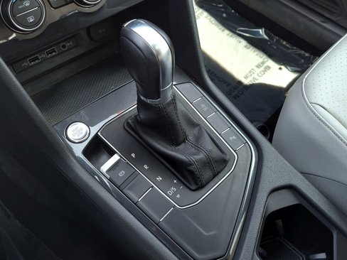 Certified 2019 Volkswagen Tiguan SEL Premium R-Line image 20