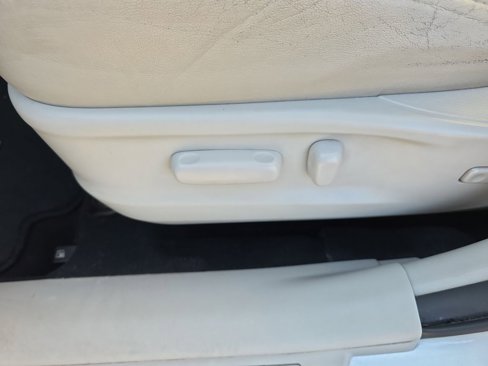 Used 2010 Toyota Venza image 23