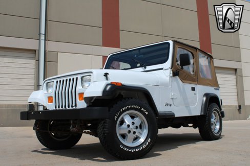 Used 1990 Jeep Wrangler S image 2
