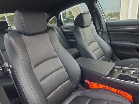 Used 2022 Honda Accord Sport image 13