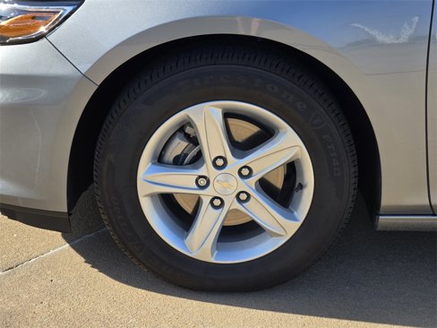Certified 2025 Chevrolet Malibu LS image 27