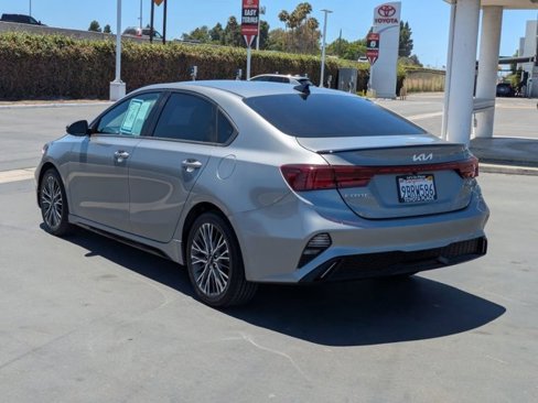 Used 2022 Kia Forte GT-Line image 11