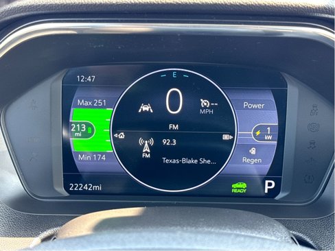 Used 2023 Chevrolet Bolt EUV LT w/ Convenience Package image 13
