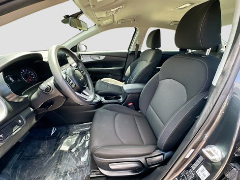 Used 2024 Kia Forte LXS image 19
