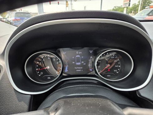 Used 2021 Jeep Compass Latitude image 24
